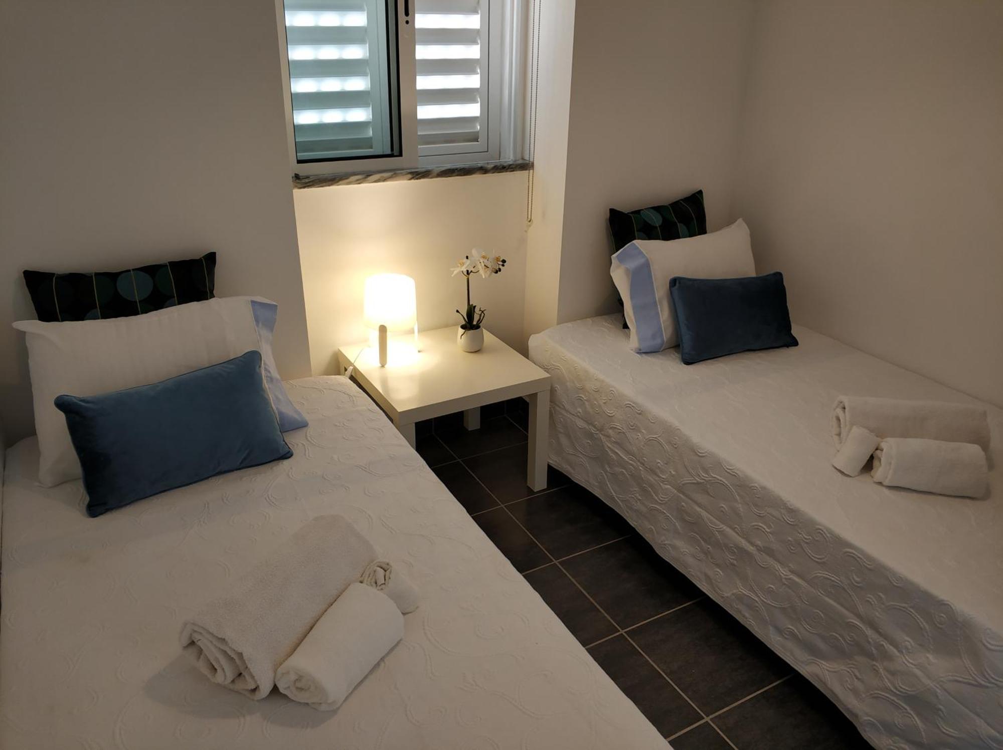 Sleep & Go Faro Airport Guest House Exterior photo